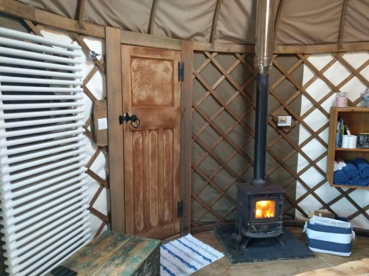 Вілла Bembridge Harbour Yurt - Log Burner - Wifi Екстер'єр фото