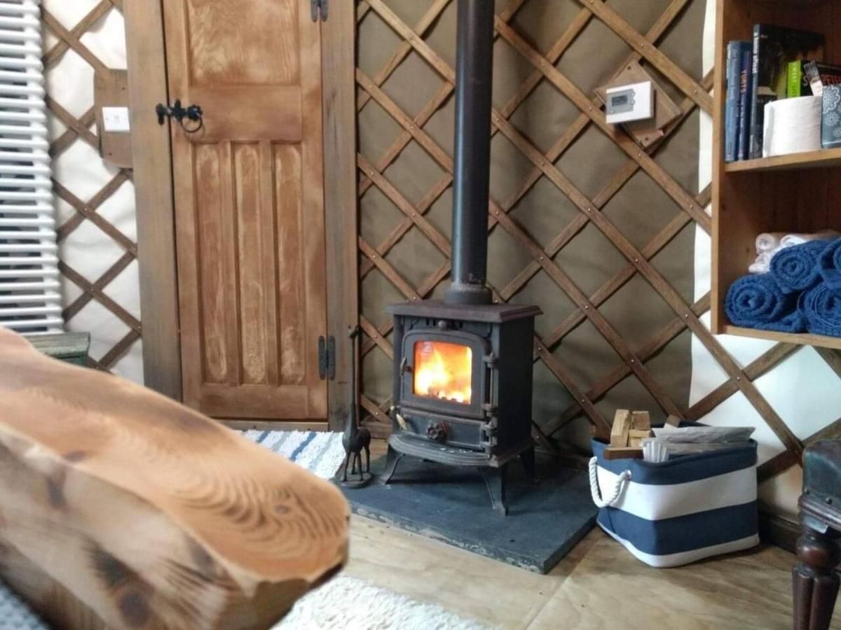 Вілла Bembridge Harbour Yurt - Log Burner - Wifi Екстер'єр фото